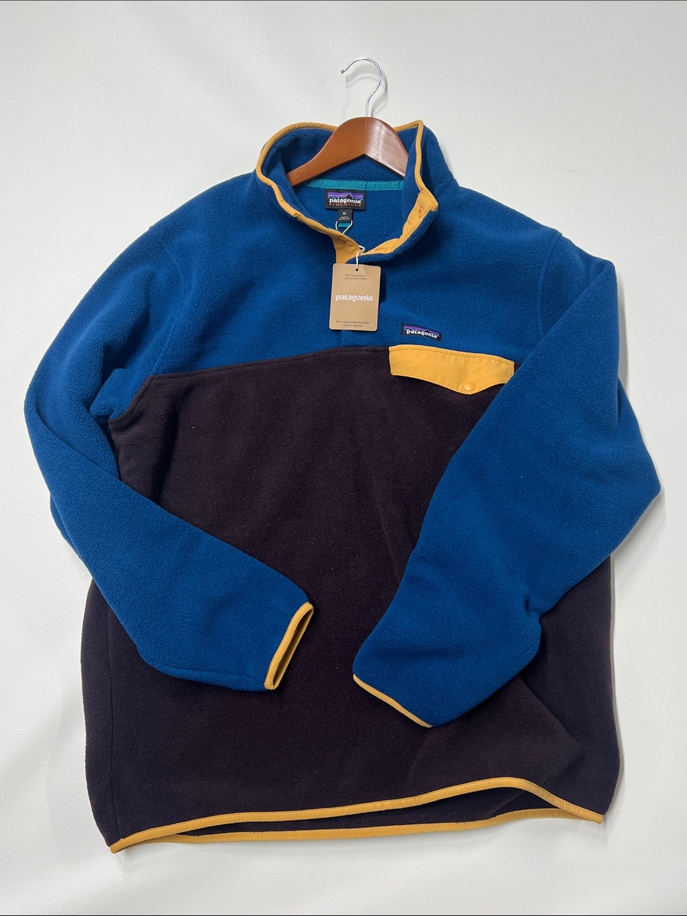 NWT Patagonia Men’s Blue & Black Lightweight Synchilla Snap-T Pullover